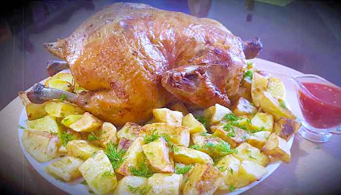 С хрустящей корочкой. 7 способов запечь праздничного цыпленка