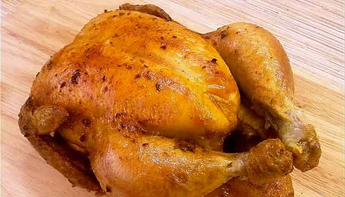 Кулинарный блогер поделился рецептом приготовления нежной и сочной курицы с хрустящей корочкой